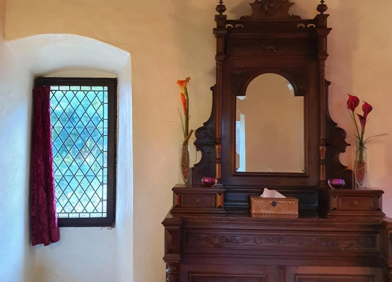 Chambre D'Hotes Au Chateau De Belcastel 0*, Belcastel (Aveyron)