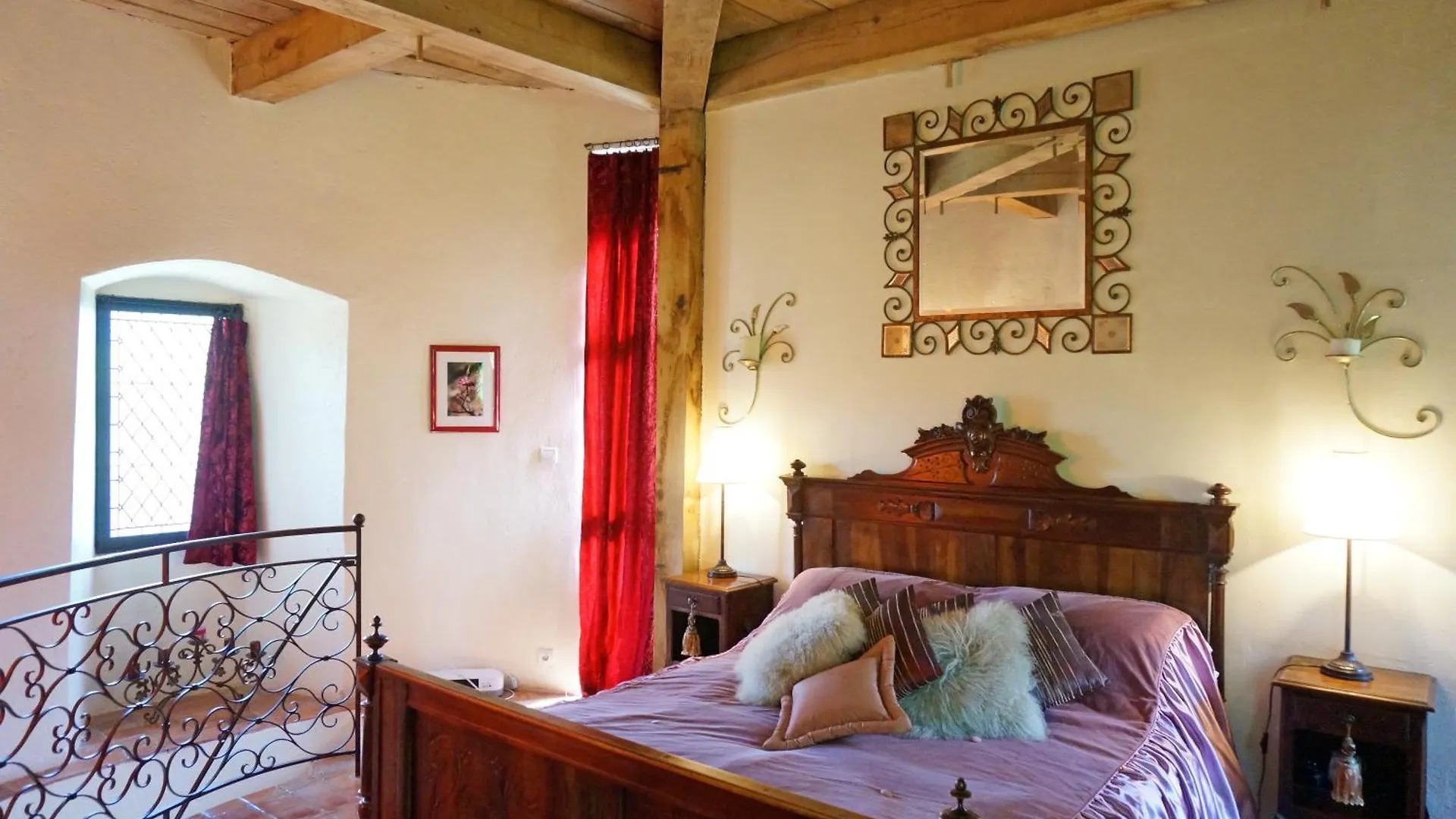 Chambre D'Hotes Au Chateau De Belcastel 0*, Belcastel (Aveyron) France